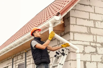 Pose et remplacement de gouttières à Houilles